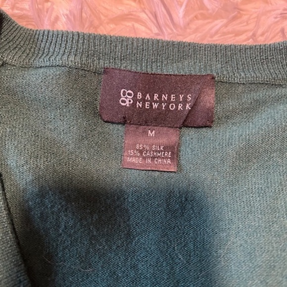 Green V neck Sweater CO-OP by: Barneys New York - Picture 5 of 12
